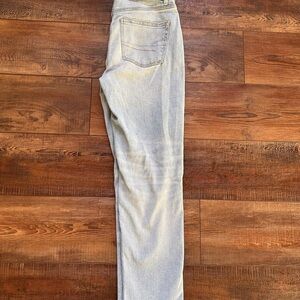 American Eagle Outfitters Light blue Straight Leg Jeans size 2